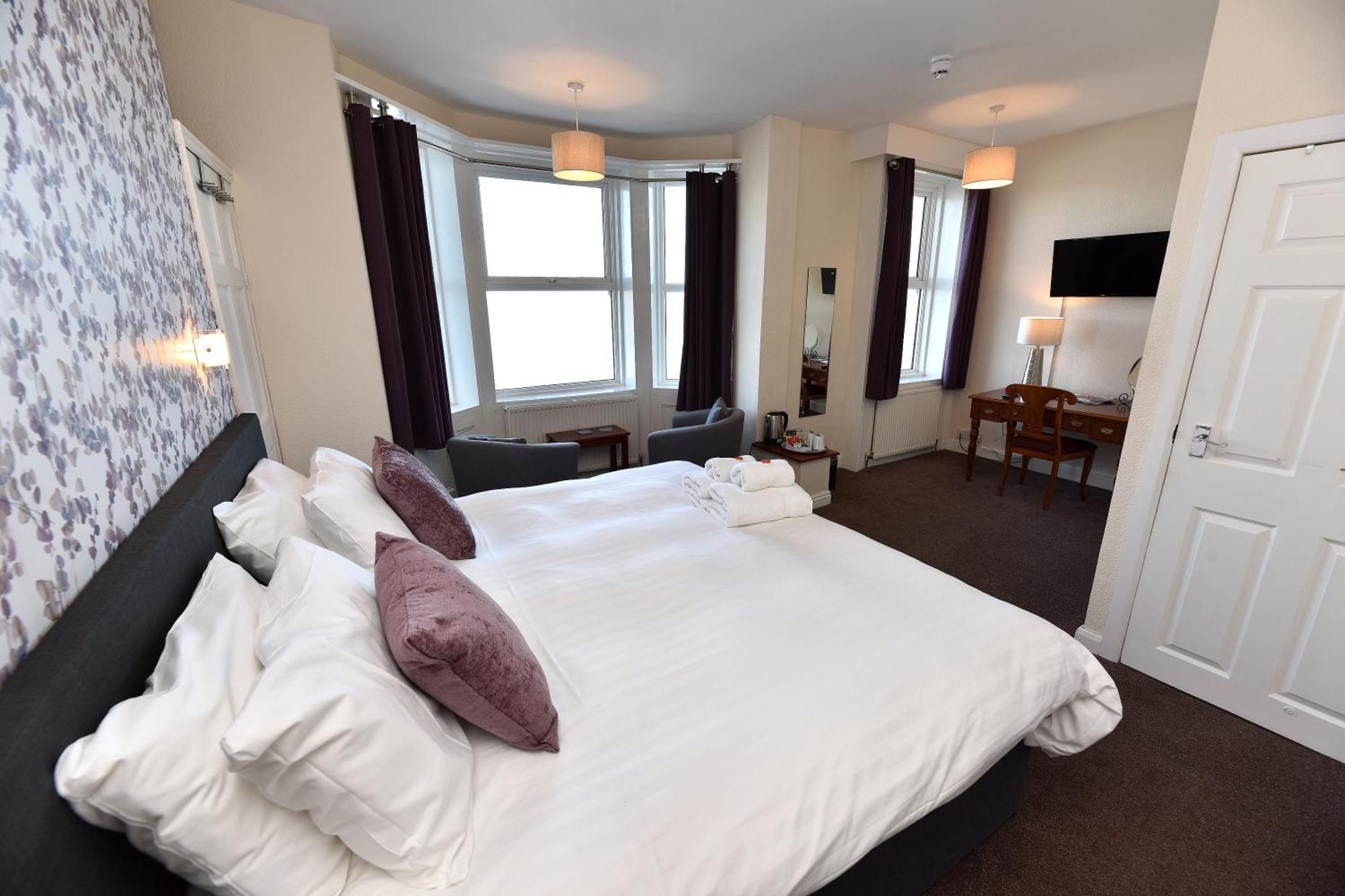 Phoenix Court Hotel