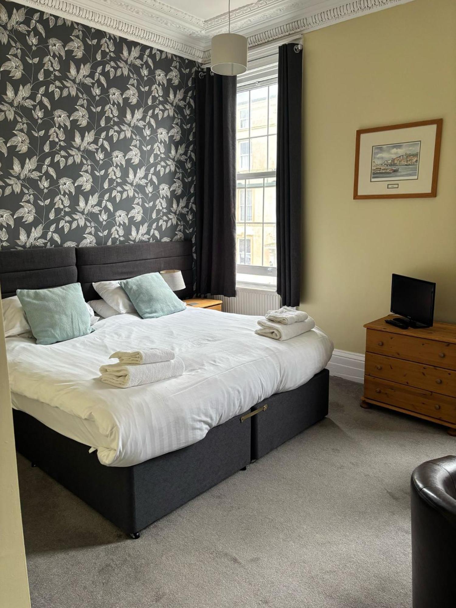 Phoenix Court Hotel 5*
